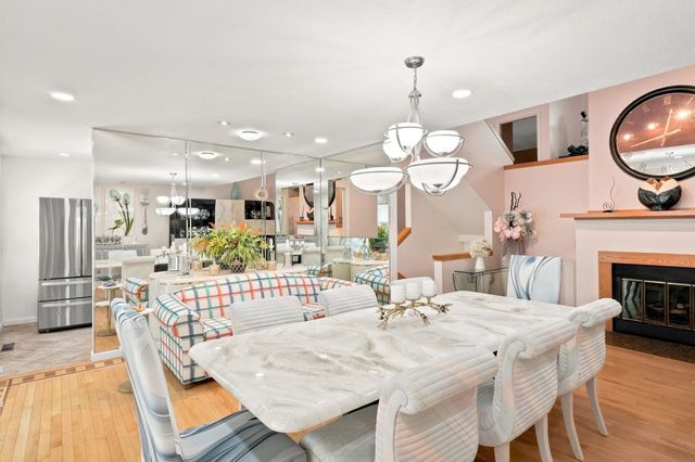 1002 Pine Brook Dr 20, Peabody, MA 01960