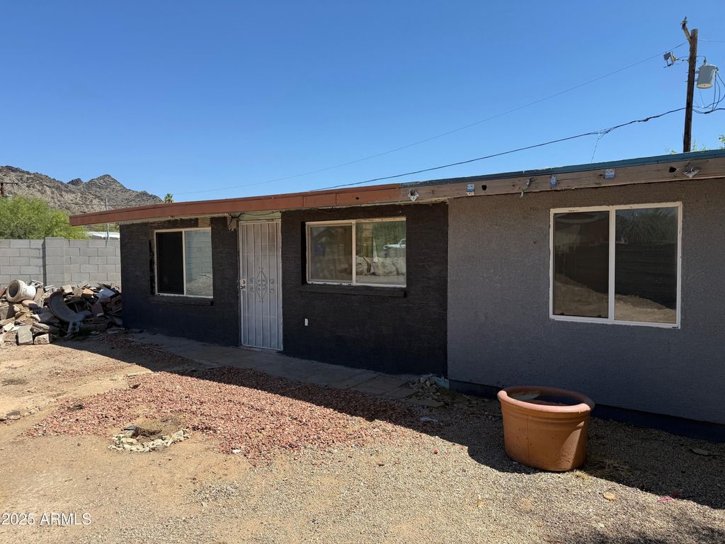 1535 E CHRISTY Drive, Phoenix, AZ 85020