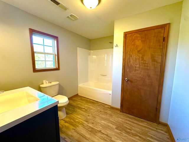 451 Shady Grove Road, Guntersville, AL 35976