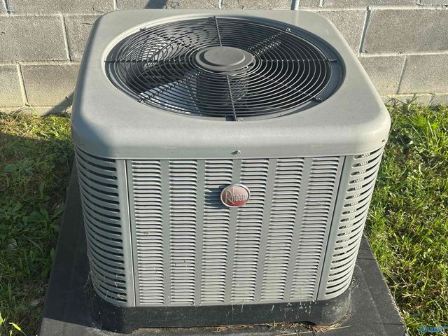 451 Shady Grove Road, Guntersville, AL 35976