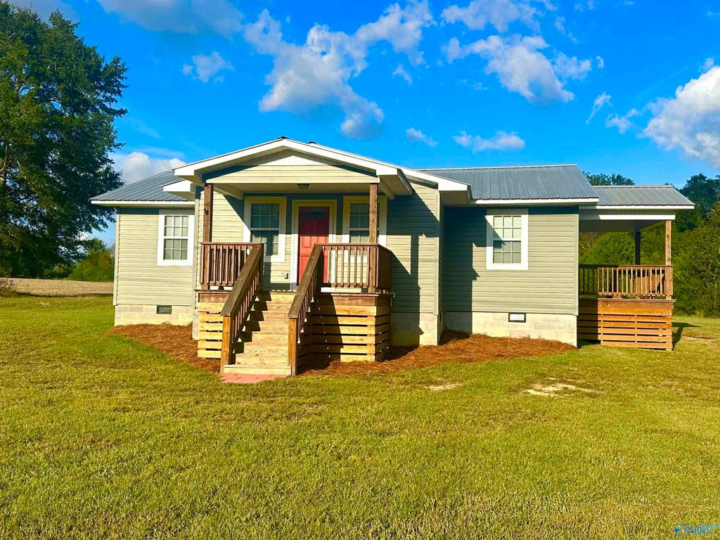 451 Shady Grove Road, Guntersville, AL 35976