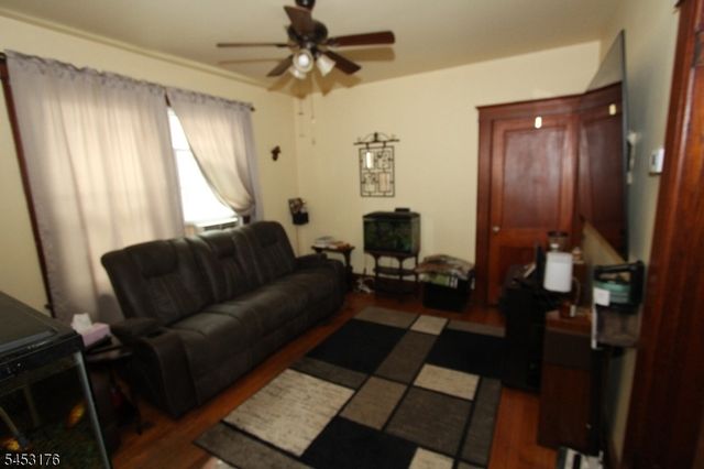 4 Midland Ave, Hawthorne Boro, NJ 07506