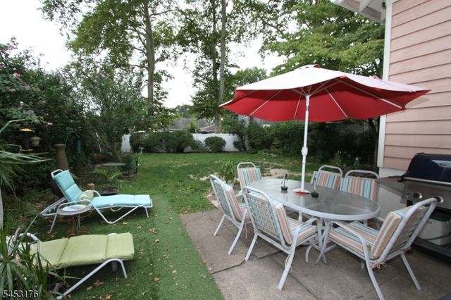 4 Midland Ave, Hawthorne Boro, NJ 07506