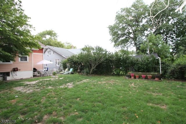 4 Midland Ave, Hawthorne Boro, NJ 07506
