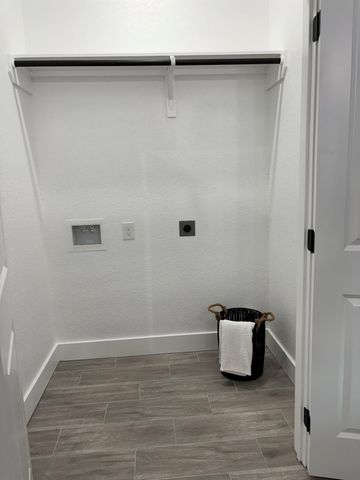 15123 Arrowhead Loop E, Willis, TX 77378