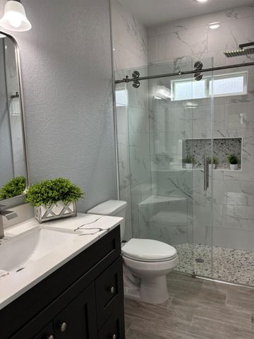 15123 Arrowhead Loop E, Willis, TX 77378