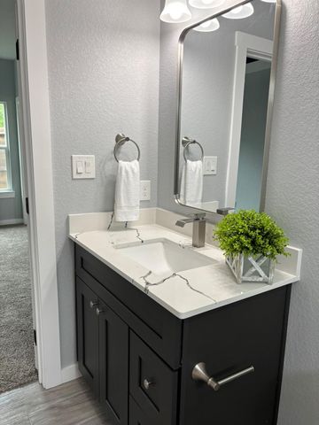 15123 Arrowhead Loop E, Willis, TX 77378