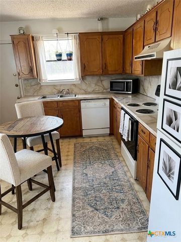 211 Horseshoe Drive, Copperas Cove, TX 76522