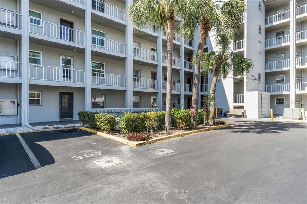 3050 LAKE BAYSHORE DRIVE O-108, Bradenton, FL 34205