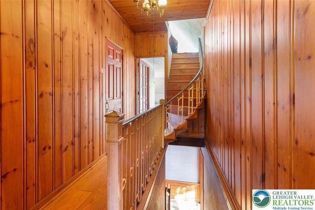 100 North Fairview Street, Nazareth Boro, PA 18064