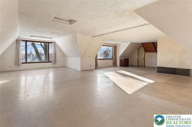 100 North Fairview Street, Nazareth Boro, PA 18064