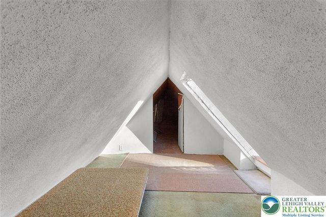 100 North Fairview Street, Nazareth Boro, PA 18064