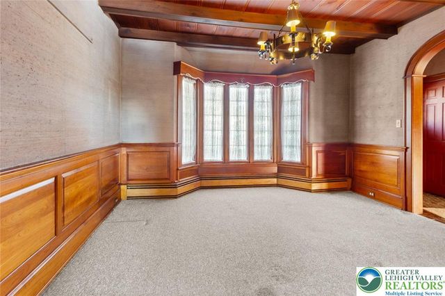 100 North Fairview Street, Nazareth Boro, PA 18064