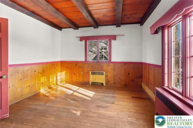 100 North Fairview Street, Nazareth Boro, PA 18064