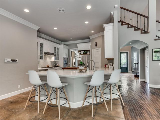 10049 Hidden Hollow Lane, Oklahoma City, OK 73151