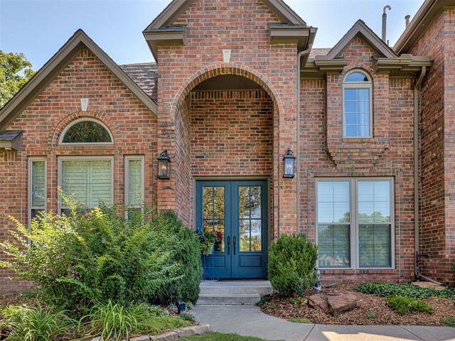 10049 Hidden Hollow Lane, Oklahoma City, OK 73151