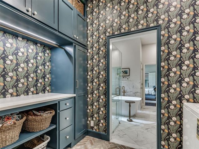 10049 Hidden Hollow Lane, Oklahoma City, OK 73151