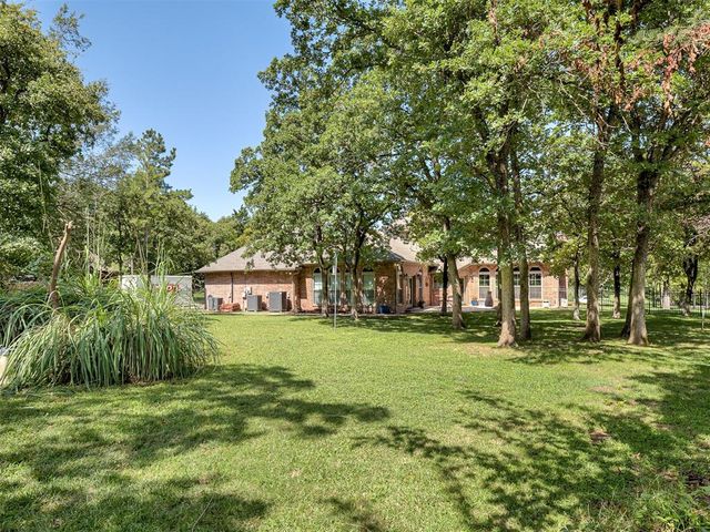 10049 Hidden Hollow Lane, Oklahoma City, OK 73151