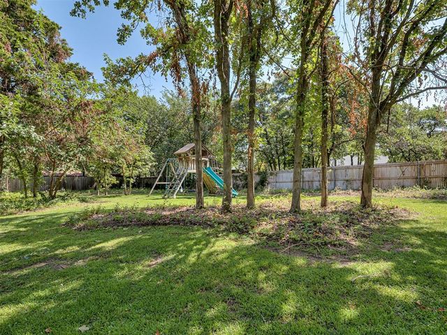 10049 Hidden Hollow Lane, Oklahoma City, OK 73151