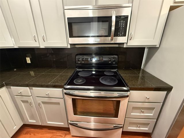 3636 Lake Street, Houston, TX 77098