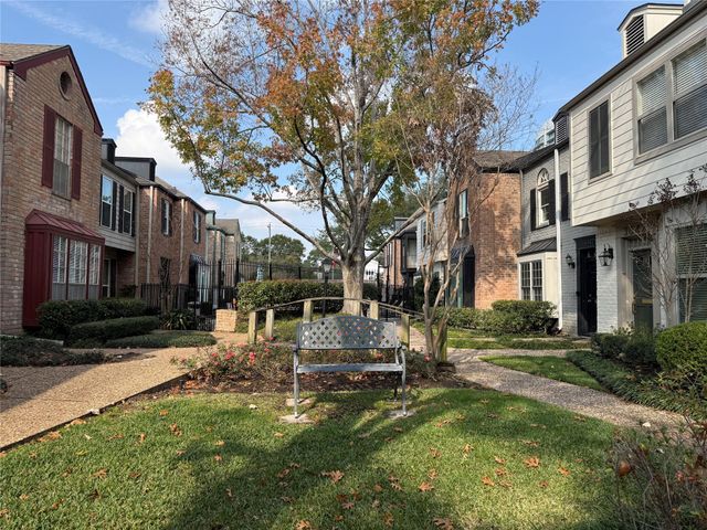 3636 Lake Street, Houston, TX 77098