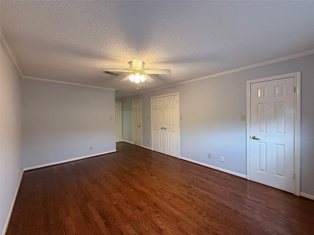 3636 Lake Street, Houston, TX 77098