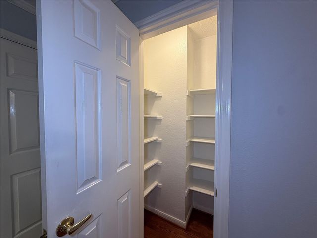 3636 Lake Street, Houston, TX 77098