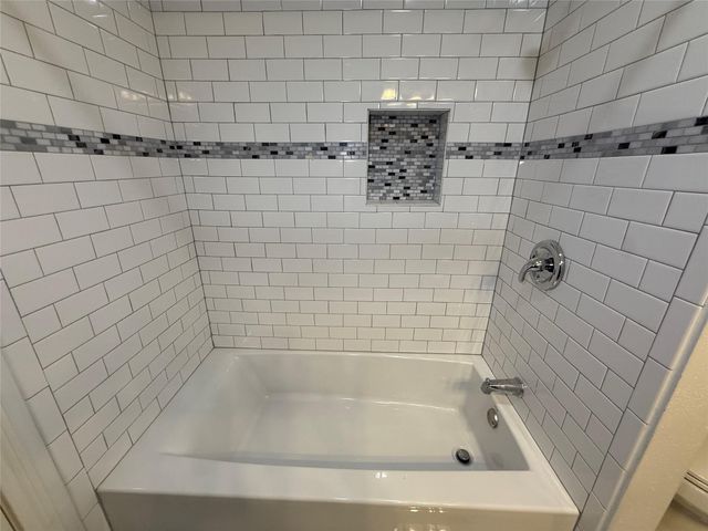 3636 Lake Street, Houston, TX 77098