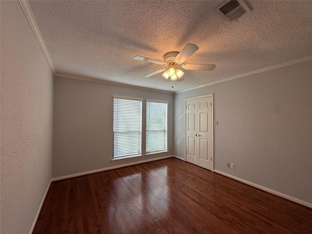 3636 Lake Street, Houston, TX 77098