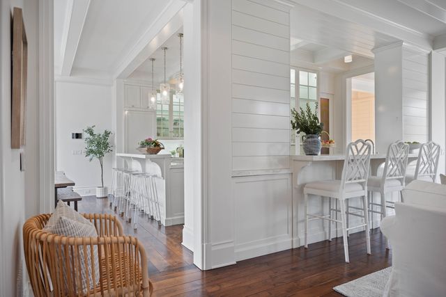 800 Glenview Road, Glenview, IL 60025