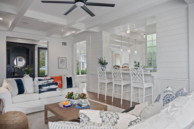 800 Glenview Road, Glenview, IL 60025