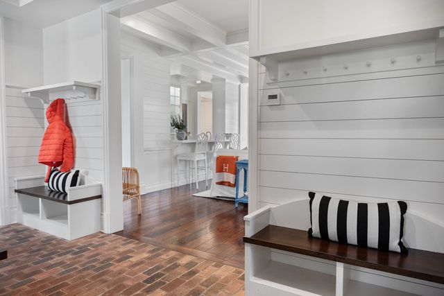 800 Glenview Road, Glenview, IL 60025