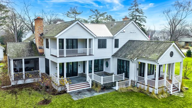 800 Glenview Road, Glenview, IL 60025