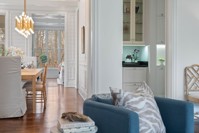 800 Glenview Road, Glenview, IL 60025