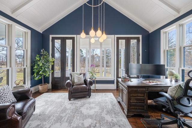 800 Glenview Road, Glenview, IL 60025