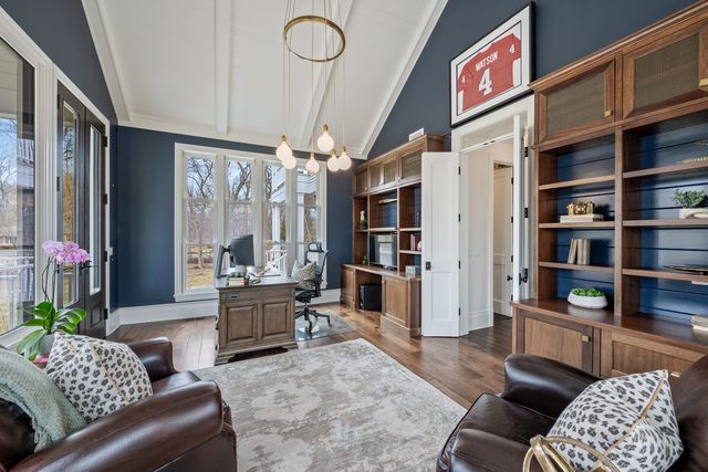 800 Glenview Road, Glenview, IL 60025