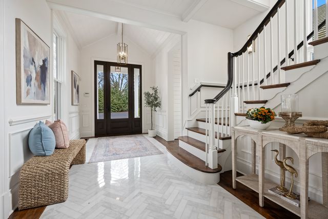 800 Glenview Road, Glenview, IL 60025