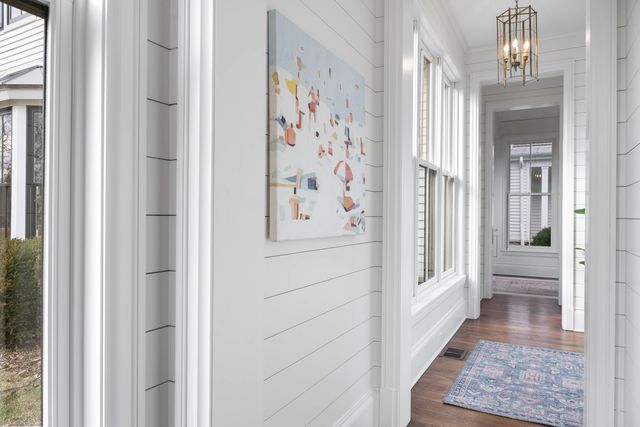 800 Glenview Road, Glenview, IL 60025