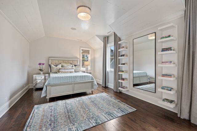 800 Glenview Road, Glenview, IL 60025