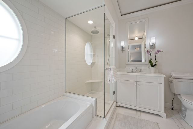 800 Glenview Road, Glenview, IL 60025