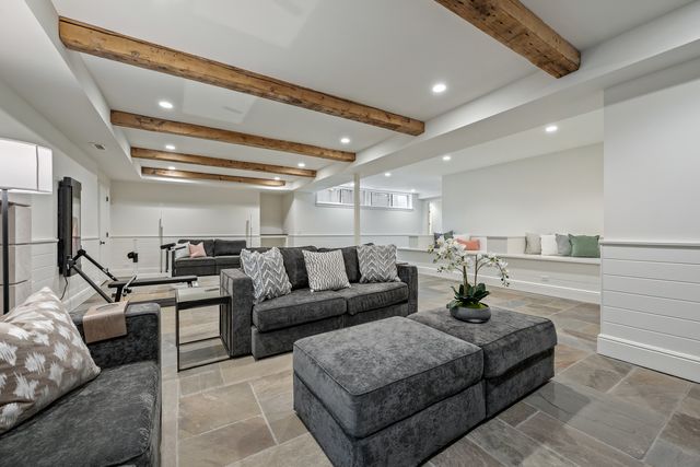 800 Glenview Road, Glenview, IL 60025