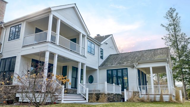 800 Glenview Road, Glenview, IL 60025