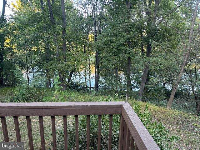 272 JUNIPER DR, Front Royal, VA 22630