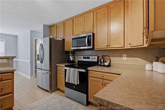 263 Thorncliff Drive, Raeford, NC 28376