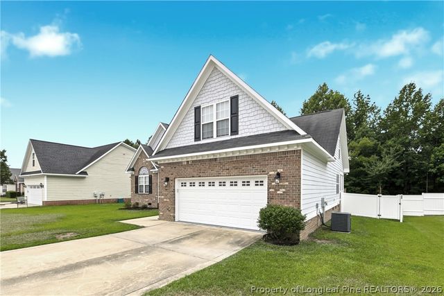 263 Thorncliff Drive, Raeford, NC 28376