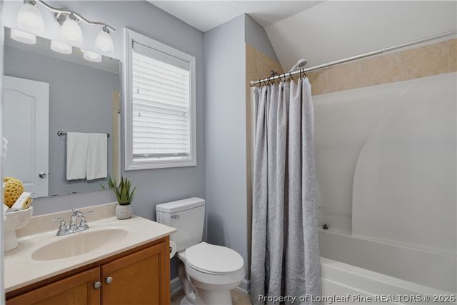 263 Thorncliff Drive, Raeford, NC 28376