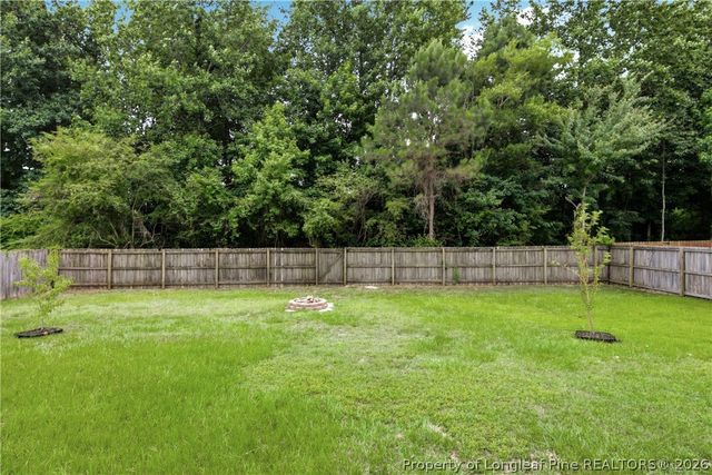 263 Thorncliff Drive, Raeford, NC 28376