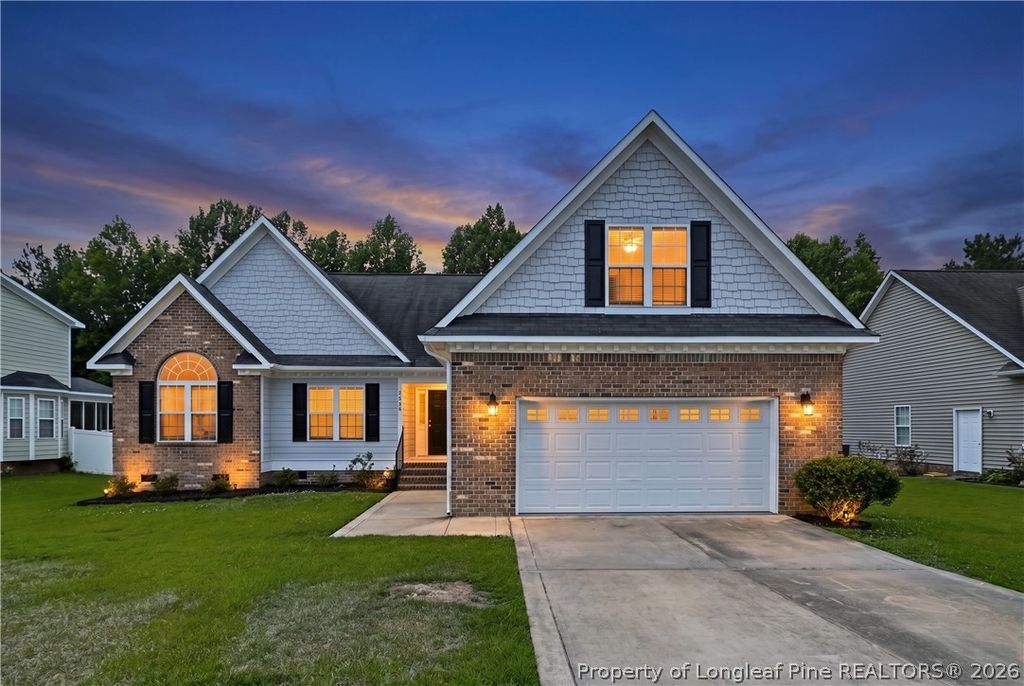 263 Thorncliff Drive, Raeford, NC 28376