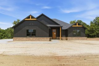 105 Graystone, Weatherford, TX 76088