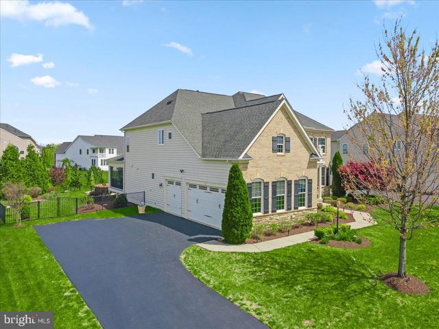 42470 FAWN MEADOW PL, Chantilly, VA 20152